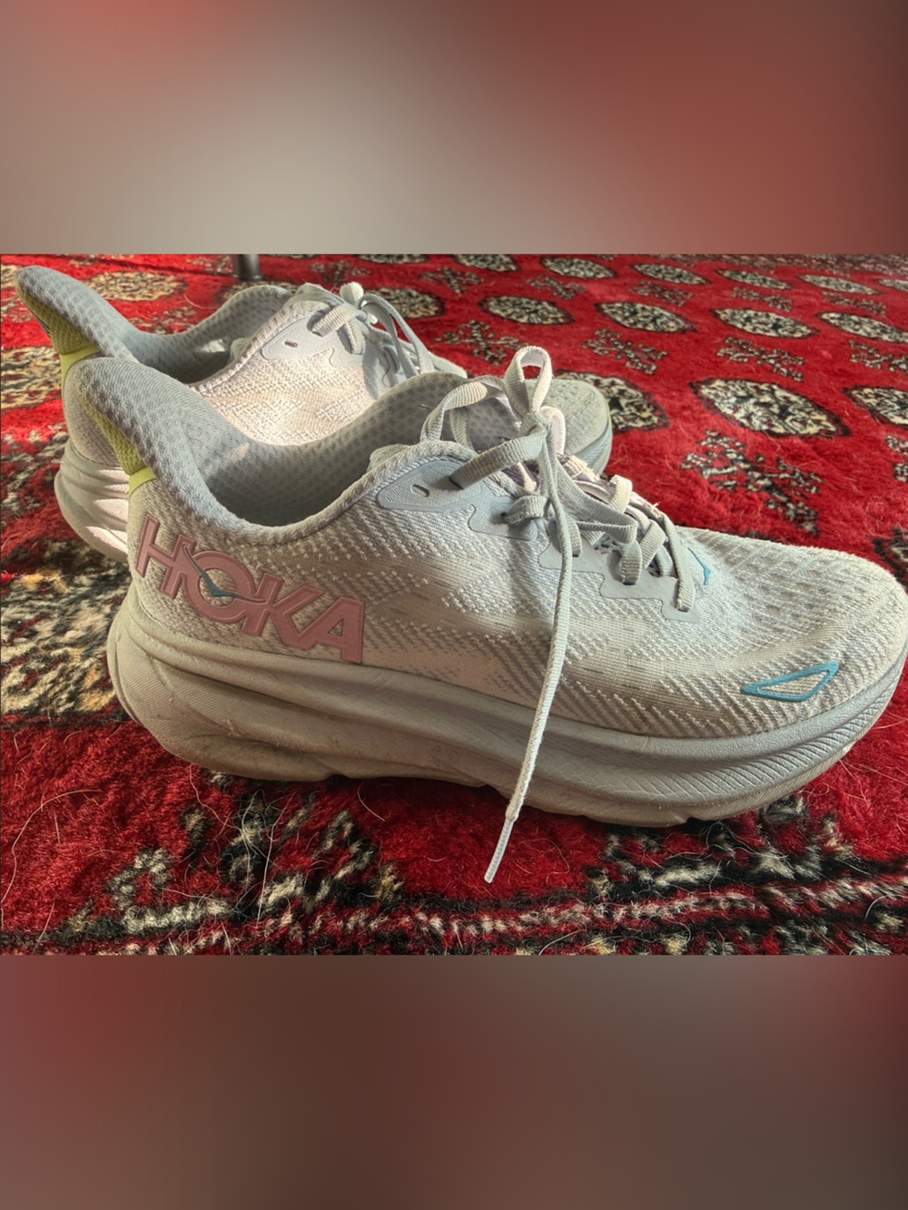 Hoka Clifton 9 Women's Gray Running Shoes with Pink Logo and Blue Accent